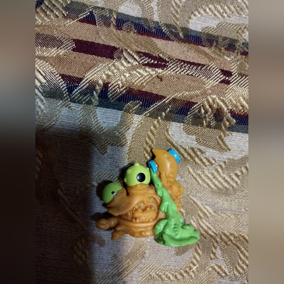 Little Ugglys Pet Shop Figures - Picture 6 of 9